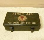 U.S.ARMY MEDICAL DEPARTMENT FIRST AID FOR EMERGECY USE ONLY 
1950ǯ ꥫΦʼѤεߵȢǤ
ȤƤŸʤĤˤʤäƤޤ